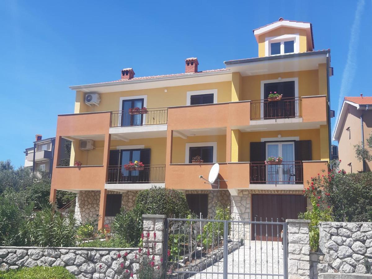 Apartmani Ana Cres Exterior foto