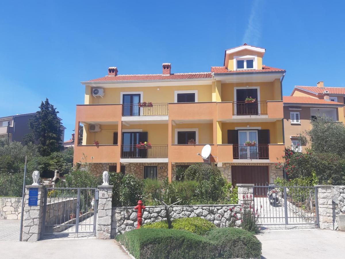 Apartmani Ana Cres Exterior foto