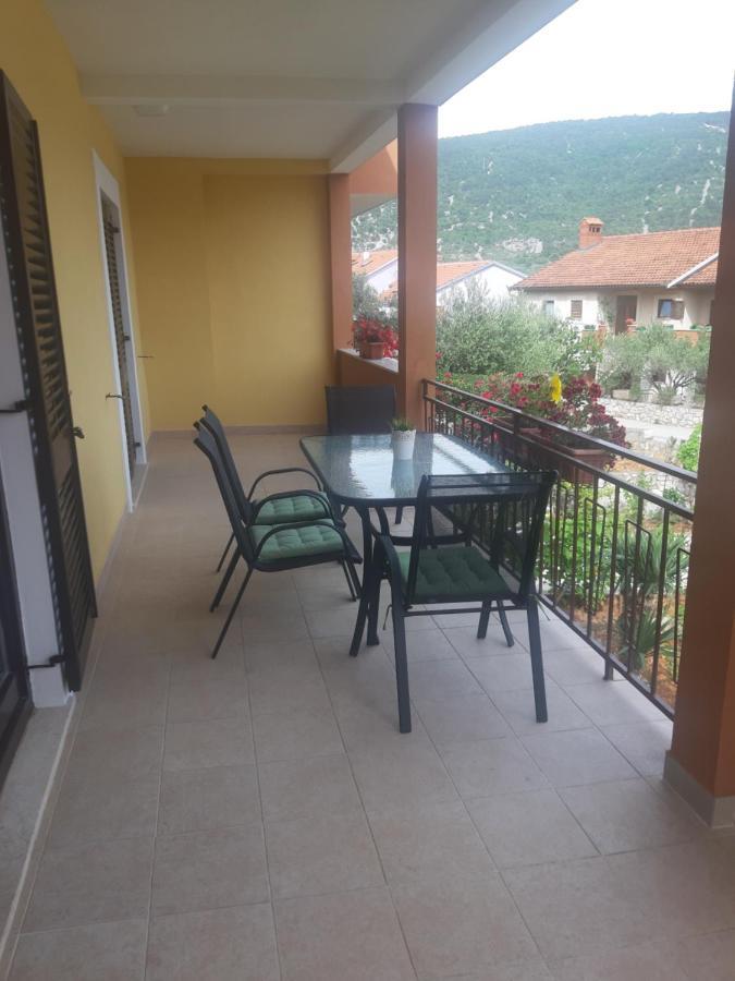 Apartmani Ana Cres Exterior foto