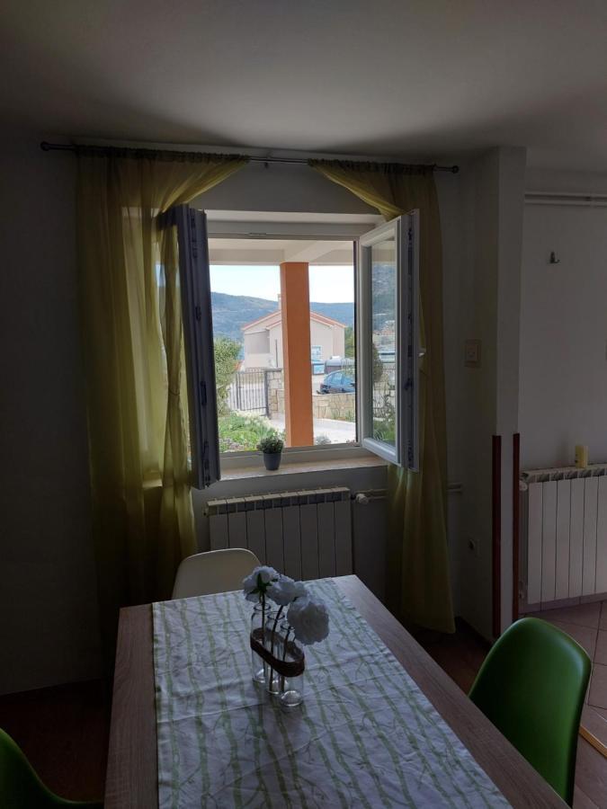 Apartmani Ana Cres Exterior foto