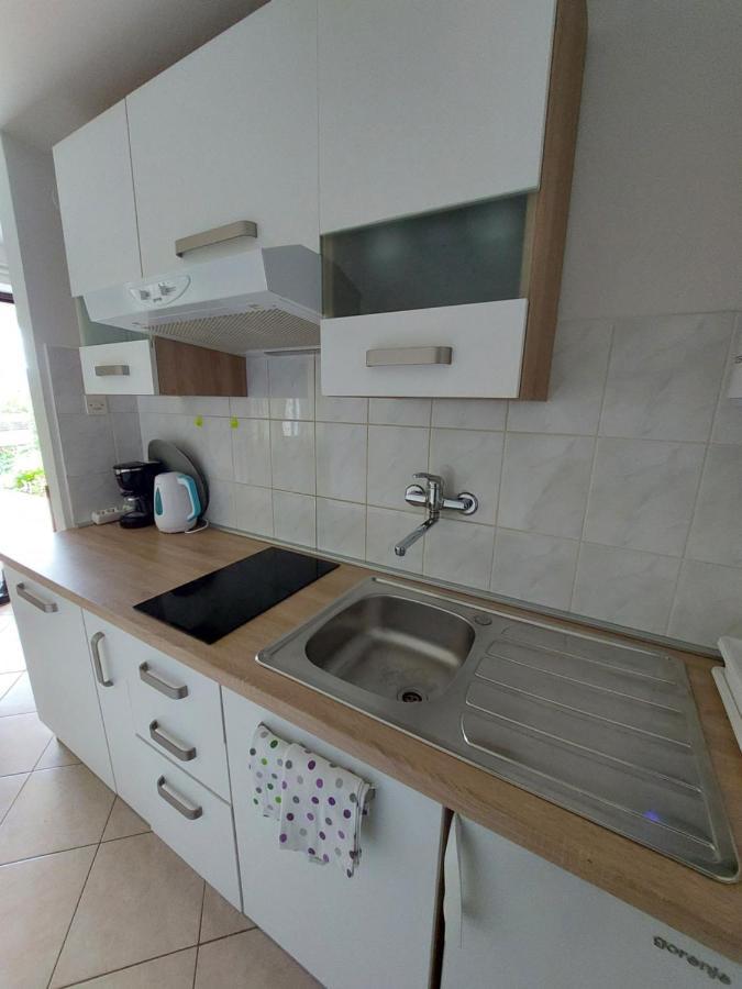 Apartmani Ana Cres Exterior foto