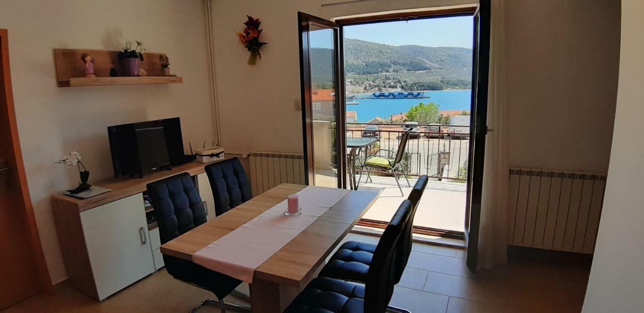 Apartmani Ana Cres Exterior foto