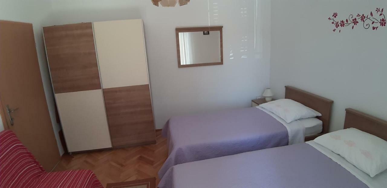 Apartmani Ana Cres Exterior foto