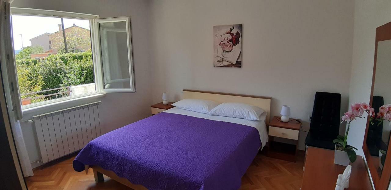 Apartmani Ana Cres Exterior foto